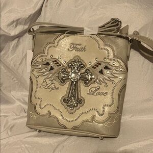 Fashion Brand Company Crossbody Bag - Cream and Gold